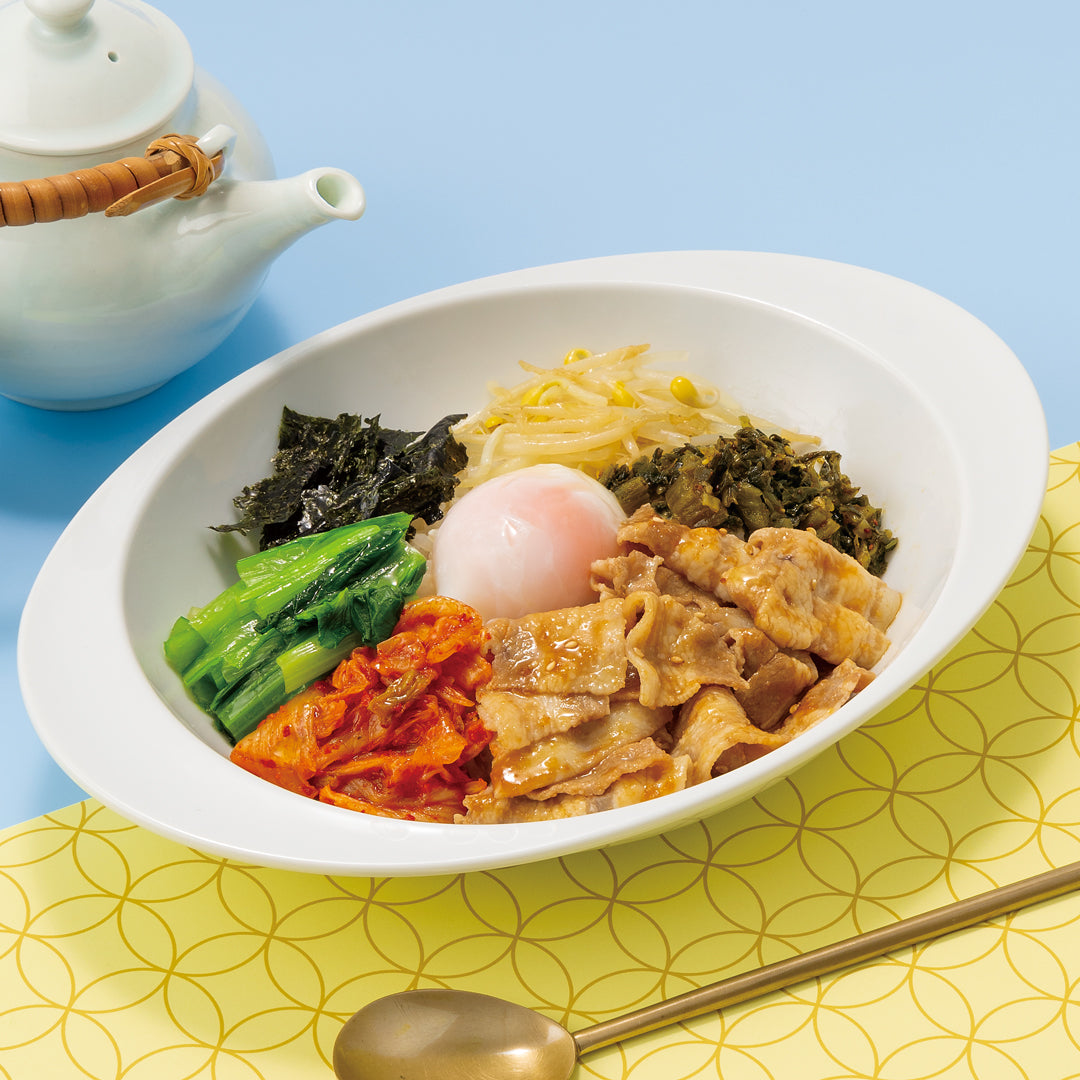 高菜と豚肉のなきみそビビンバ　<br><small>Bibimbap w/Takana and Pork miso dressed</small>