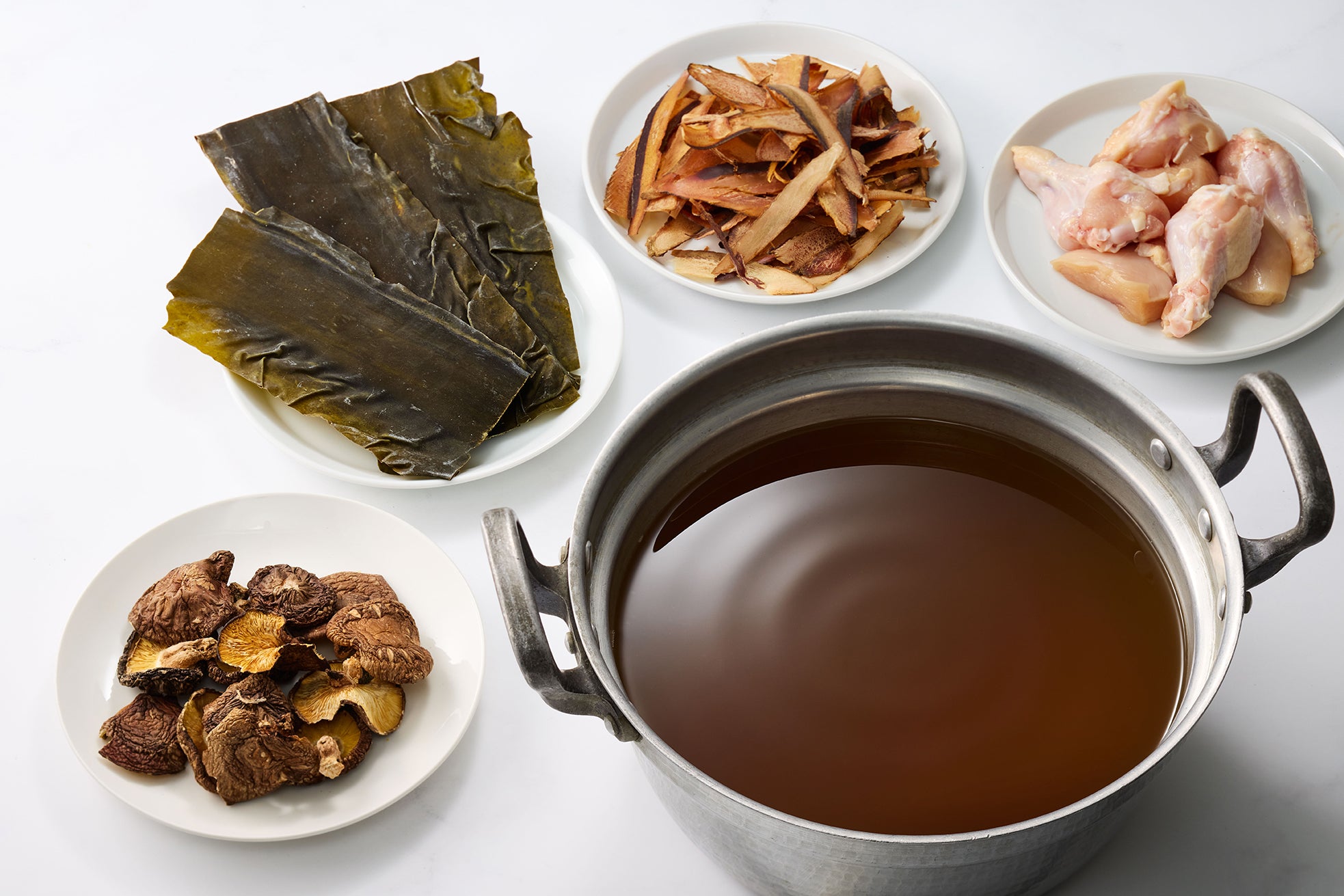日本の素材から生まれる、新しい味わい – nana's green tea